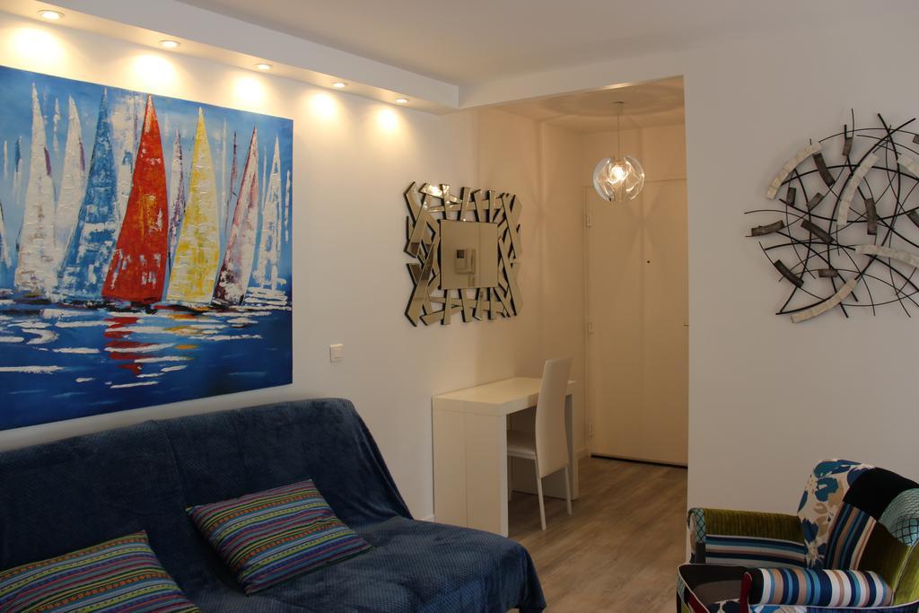Central Avec Jardin Кан Екстериор снимка